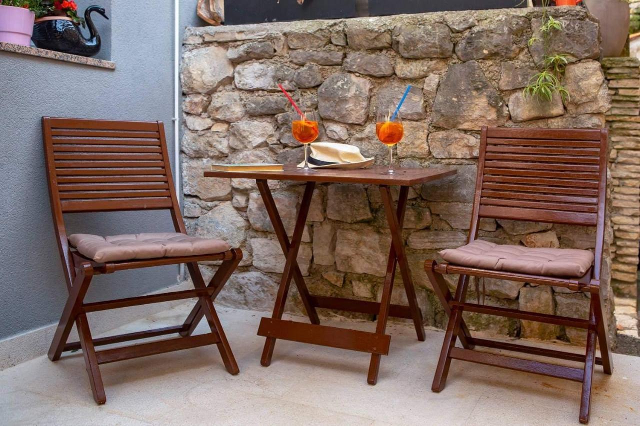 ˇdcˇ Modern Apartment Near The Church Rovinj Exterior photo
