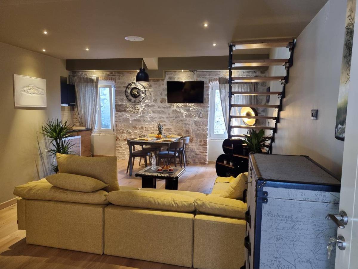 ˇdcˇ Modern Apartment Near The Church Rovinj Exterior photo