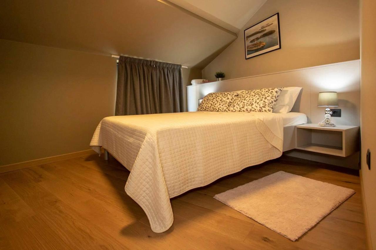ˇdcˇ Modern Apartment Near The Church Rovinj Exterior photo